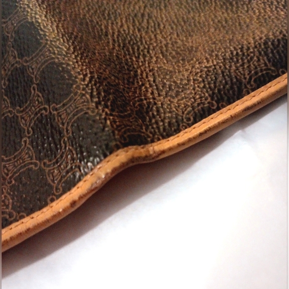 Celine Macadam Kisslock Compact Vintage Wallet GUC - Picture 14 of 16